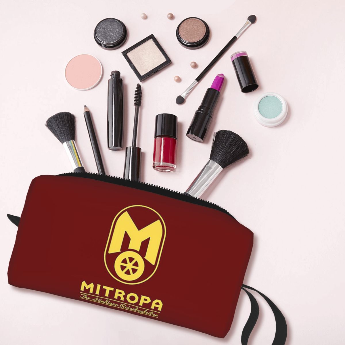 Your Beauty Makeup - Mitropa Uw constante reisgenoot Make-uptas Cosmetische