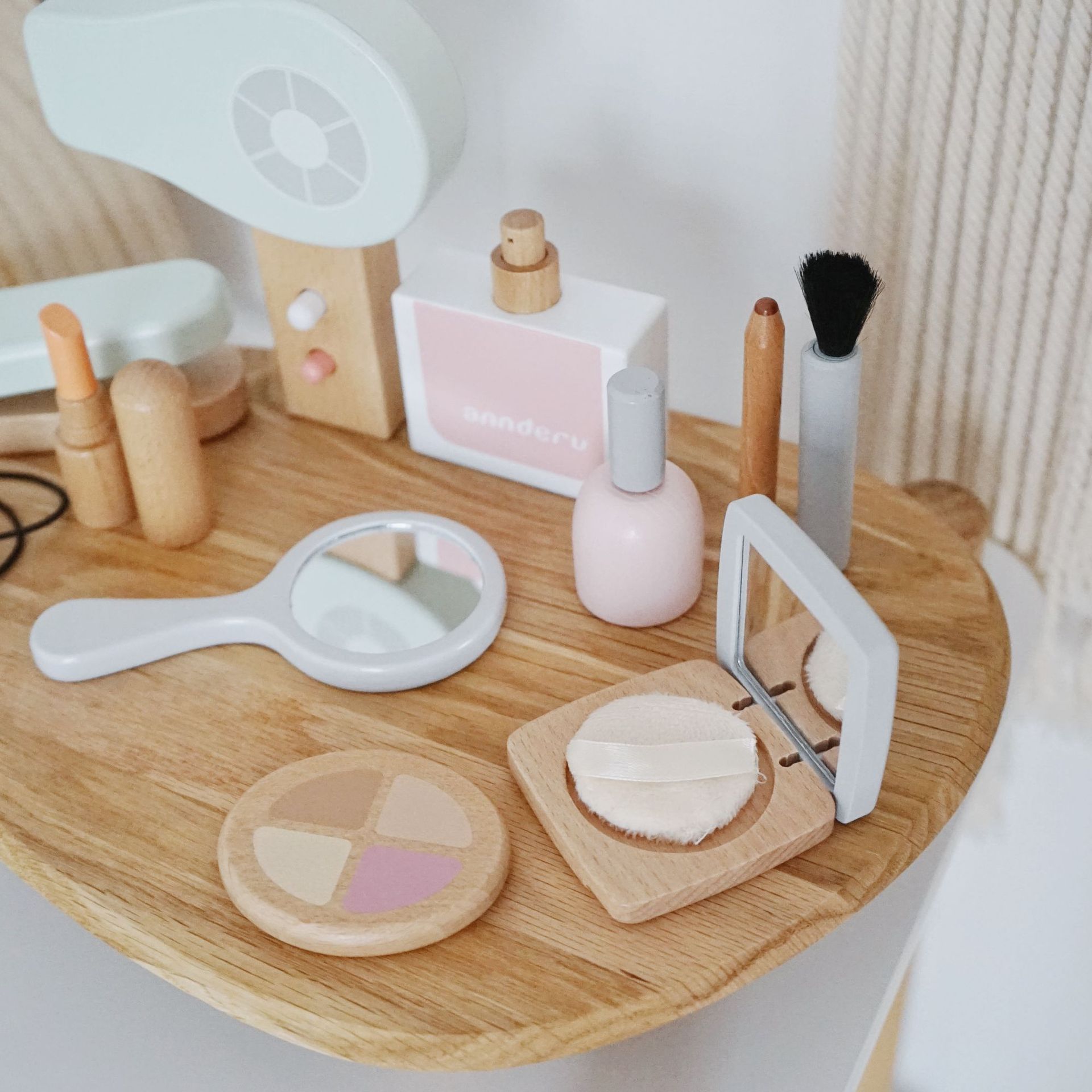 Montessori Simulatie Make-up R - Your Beauty Makeup recensie en prijs