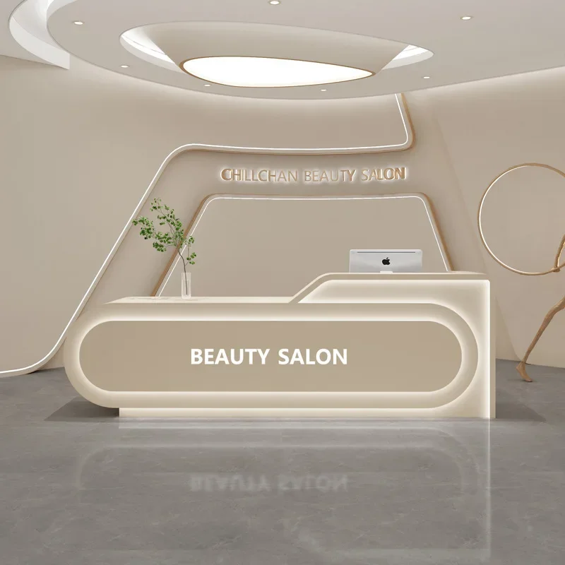 Kaptafel, kassa, schoonheidssp - Beauty Makeup Institute recensie en prijs